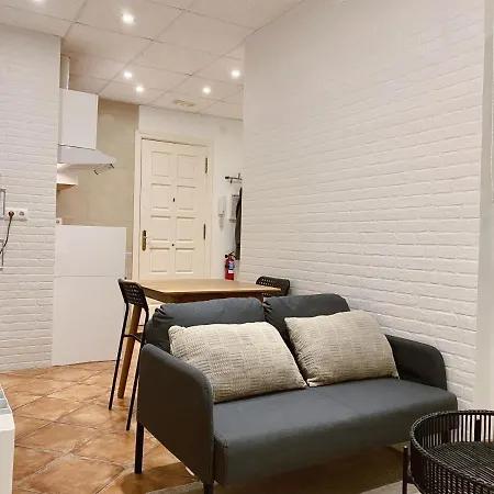 Apartament Puerta Del Camino 3 *