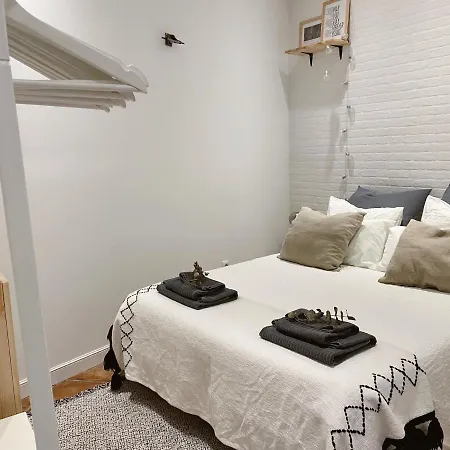 Puerta Del Camino 3 Apartment *