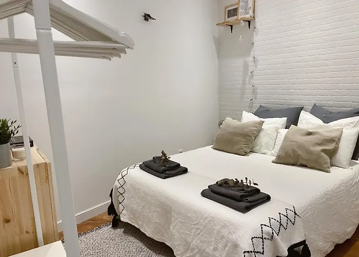 Puerta Del Camino 3 Apartment *